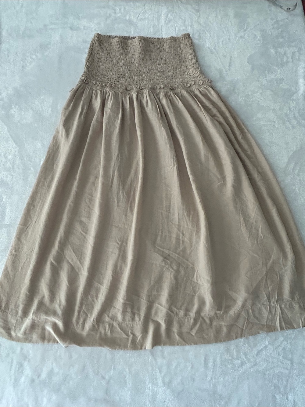 Mustard Seed Tan Smocked Midi Skirt Women’s Size Small